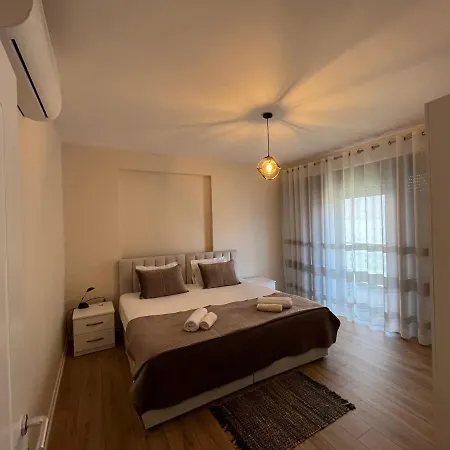 Comfy 6 Minutes From Downtown & Free Parking Apartment