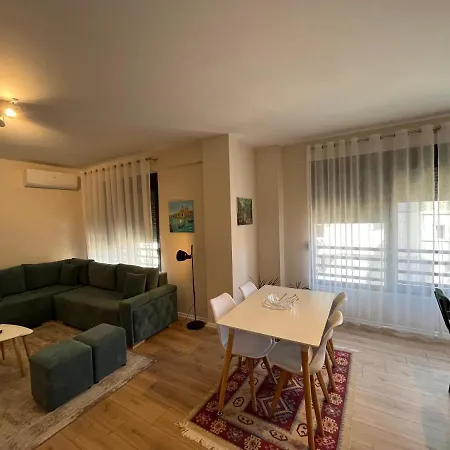 Apartment Comfy 6 Minutes From Downtown & Free Parking