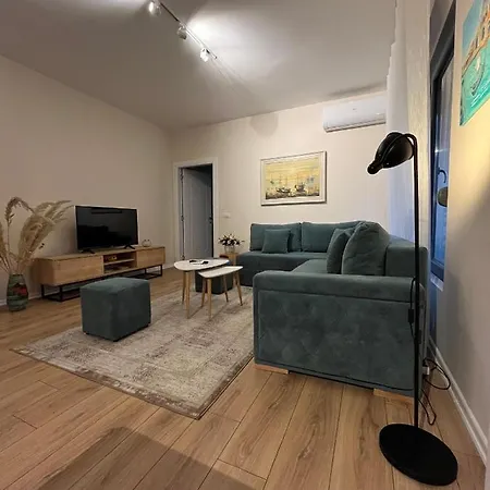 Apartment Comfy 6 Minutes From Downtown & Free Parking